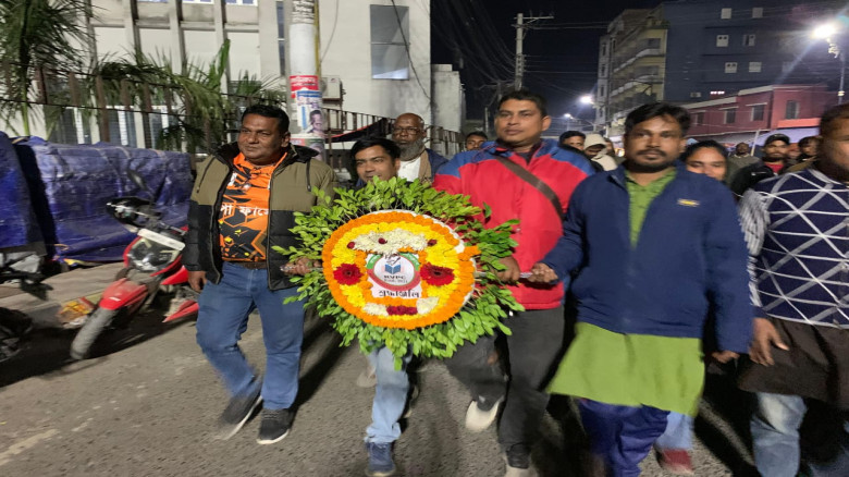 শ্রদ্ধা ও ভাবগাম্ভীর্যে মহান বিজয় দিবস উদযাপন করল রাজশাহী বর