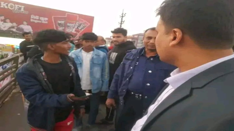 ত্রিশালে অবৈধ দোকানপাট অপসারণে মোবাইল কোর্ট পরিচালিত