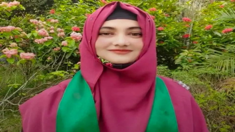 চাঁদ মামা একা একা  তাছলিমা আক্তার মুক্তা