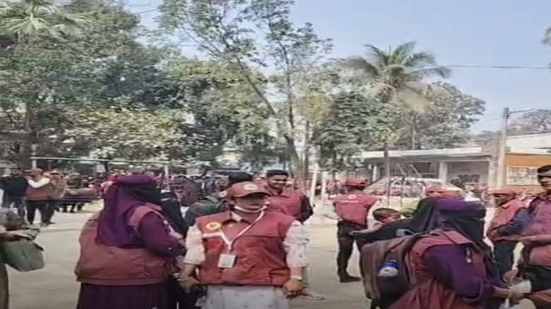 গাজীপুর ১আসন নির্বাচনী সরঞ্জাম বিতরণ